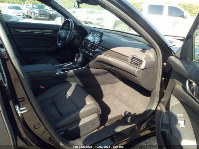 Photo 4 VIN: 1HGCV1F38KA164309 - HONDA ACCORD SEDAN 