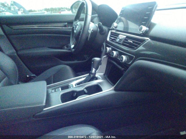 Photo 4 VIN: 1HGCV1F38LA007056 - HONDA ACCORD SEDAN 