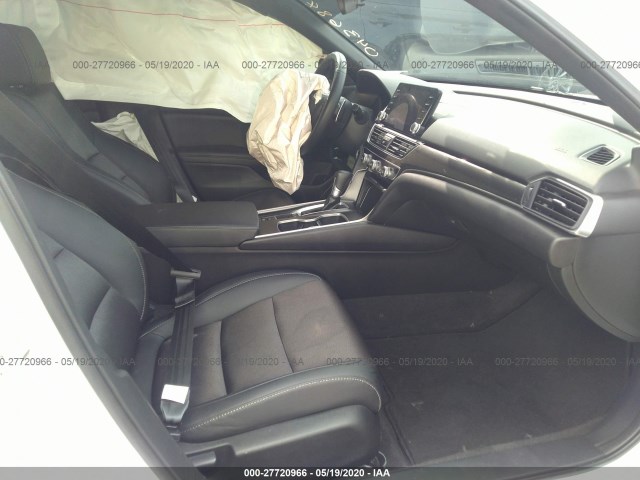 Photo 4 VIN: 1HGCV1F38LA043684 - HONDA ACCORD SEDAN 