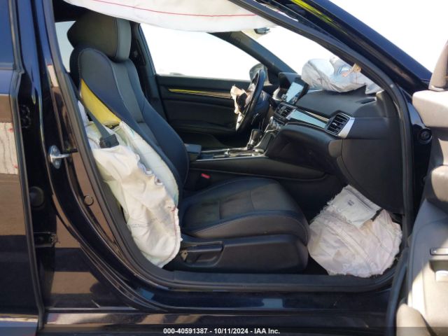 Photo 4 VIN: 1HGCV1F38LA124670 - HONDA ACCORD 