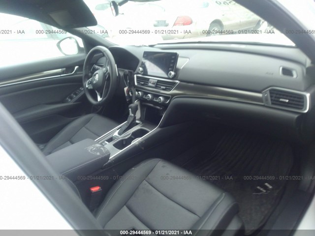 Photo 4 VIN: 1HGCV1F38LA126502 - HONDA ACCORD SEDAN 