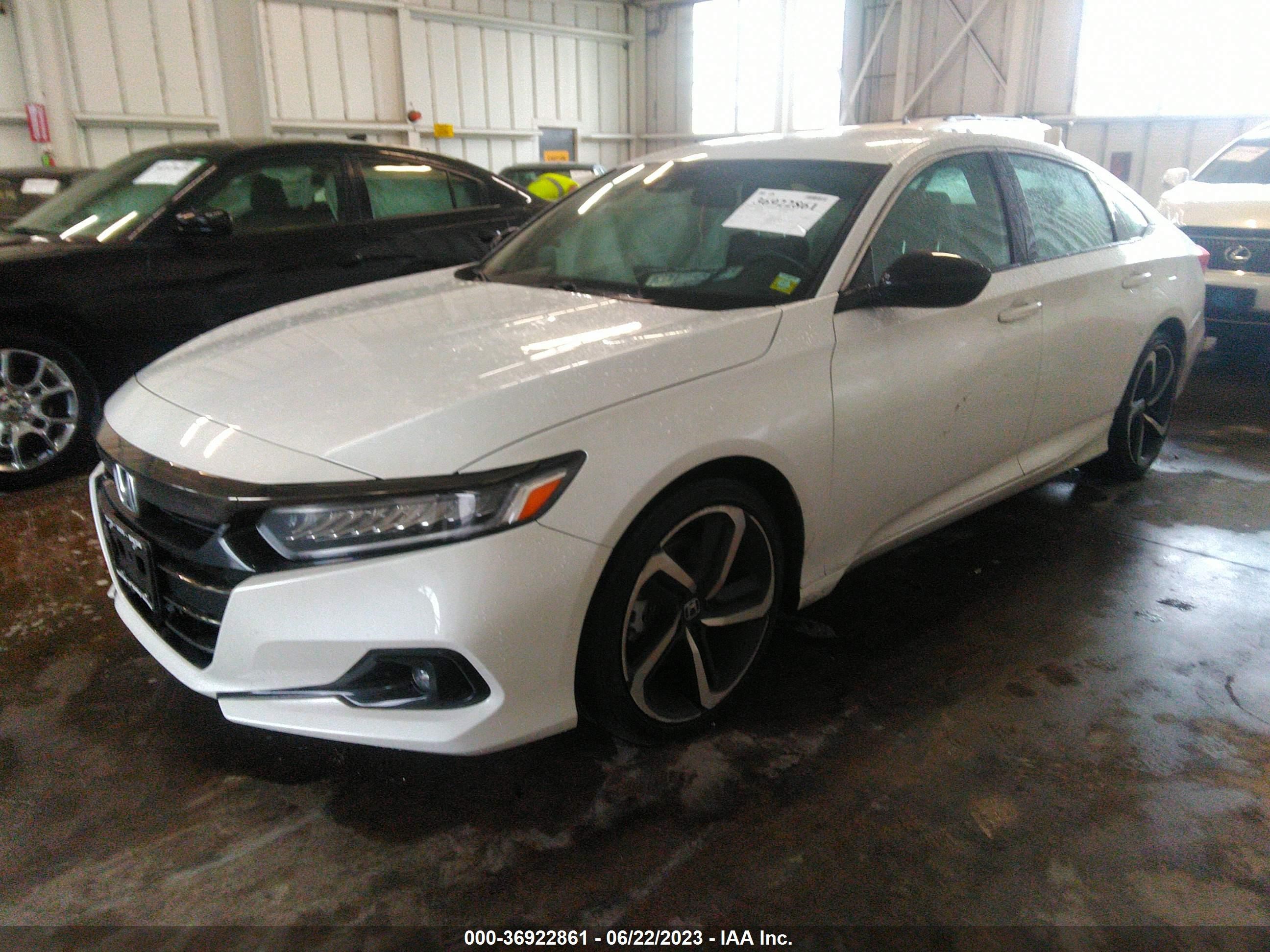 Photo 1 VIN: 1HGCV1F38NA109217 - HONDA ACCORD 