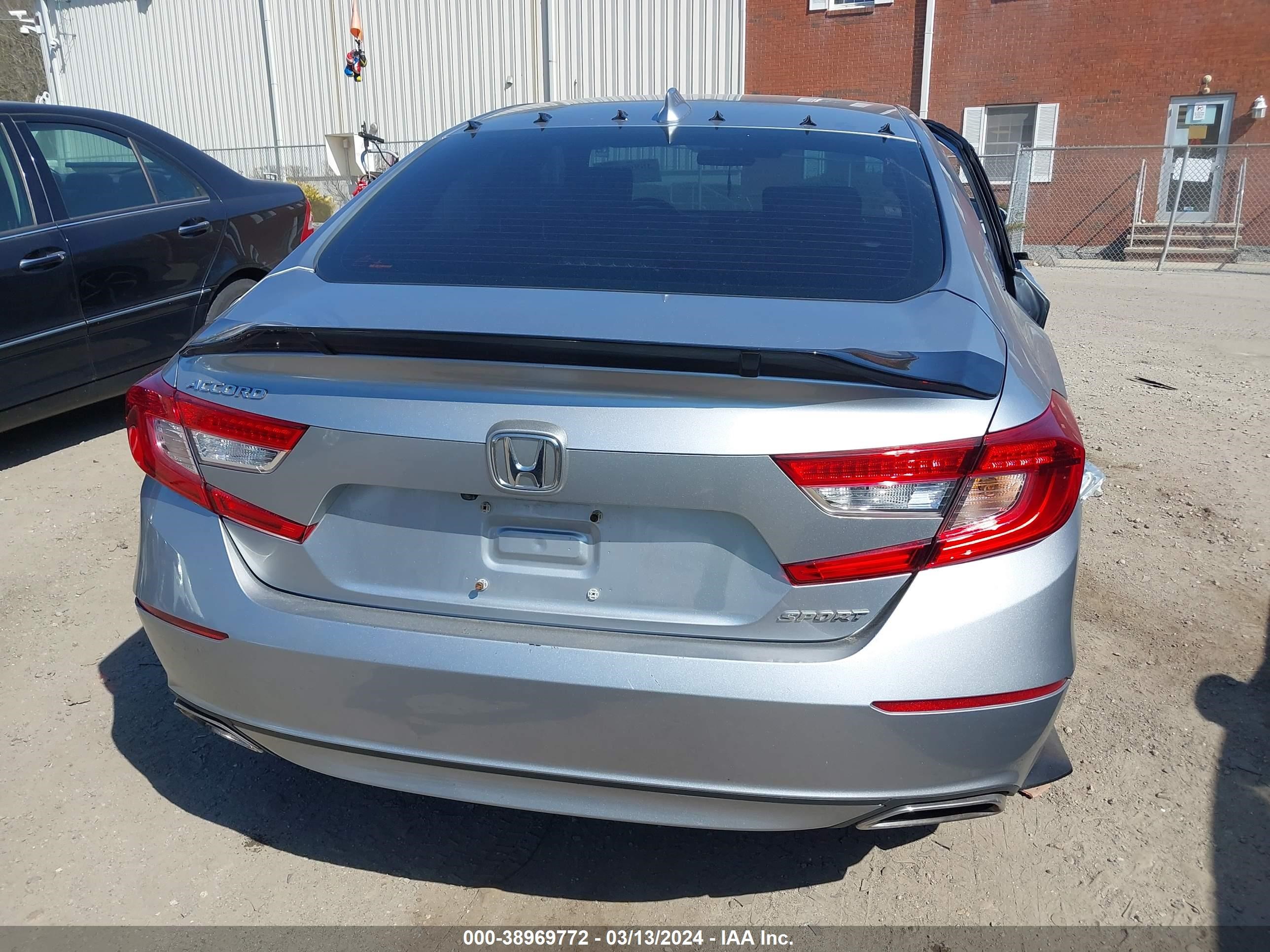 Photo 15 VIN: 1HGCV1F39JA208574 - HONDA ACCORD 