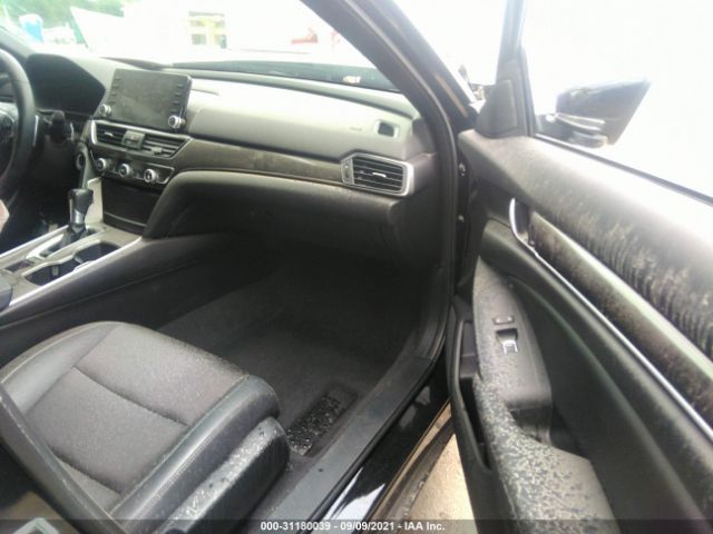 Photo 4 VIN: 1HGCV1F39JA251800 - HONDA ACCORD SEDAN 