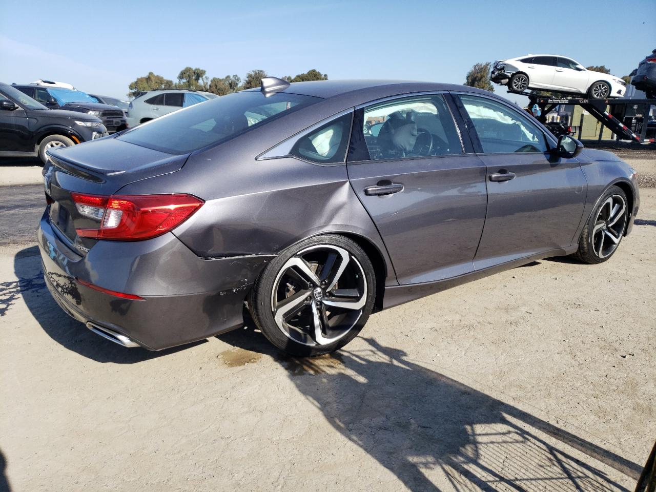 Photo 2 VIN: 1HGCV1F39KA162455 - HONDA ACCORD 