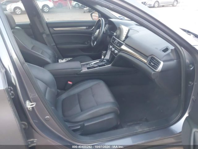 Photo 4 VIN: 1HGCV1F39KA162665 - HONDA ACCORD 