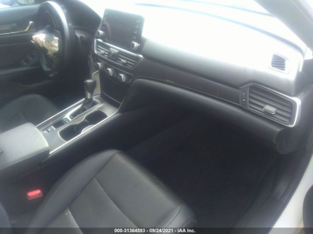 Photo 4 VIN: 1HGCV1F39LA062616 - HONDA ACCORD SEDAN 