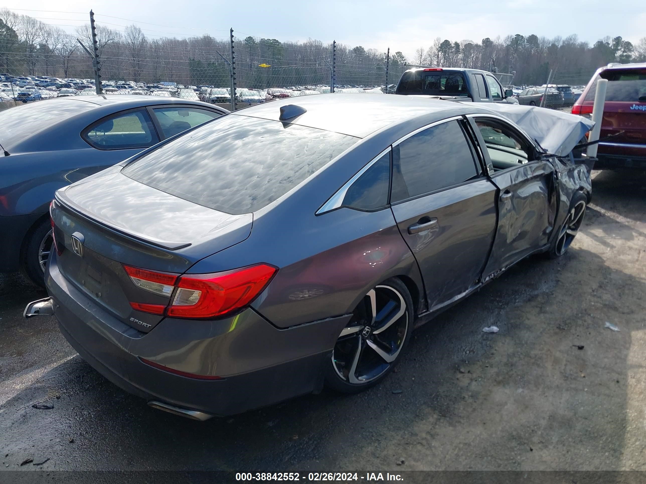 Photo 3 VIN: 1HGCV1F39LA083112 - HONDA ACCORD 