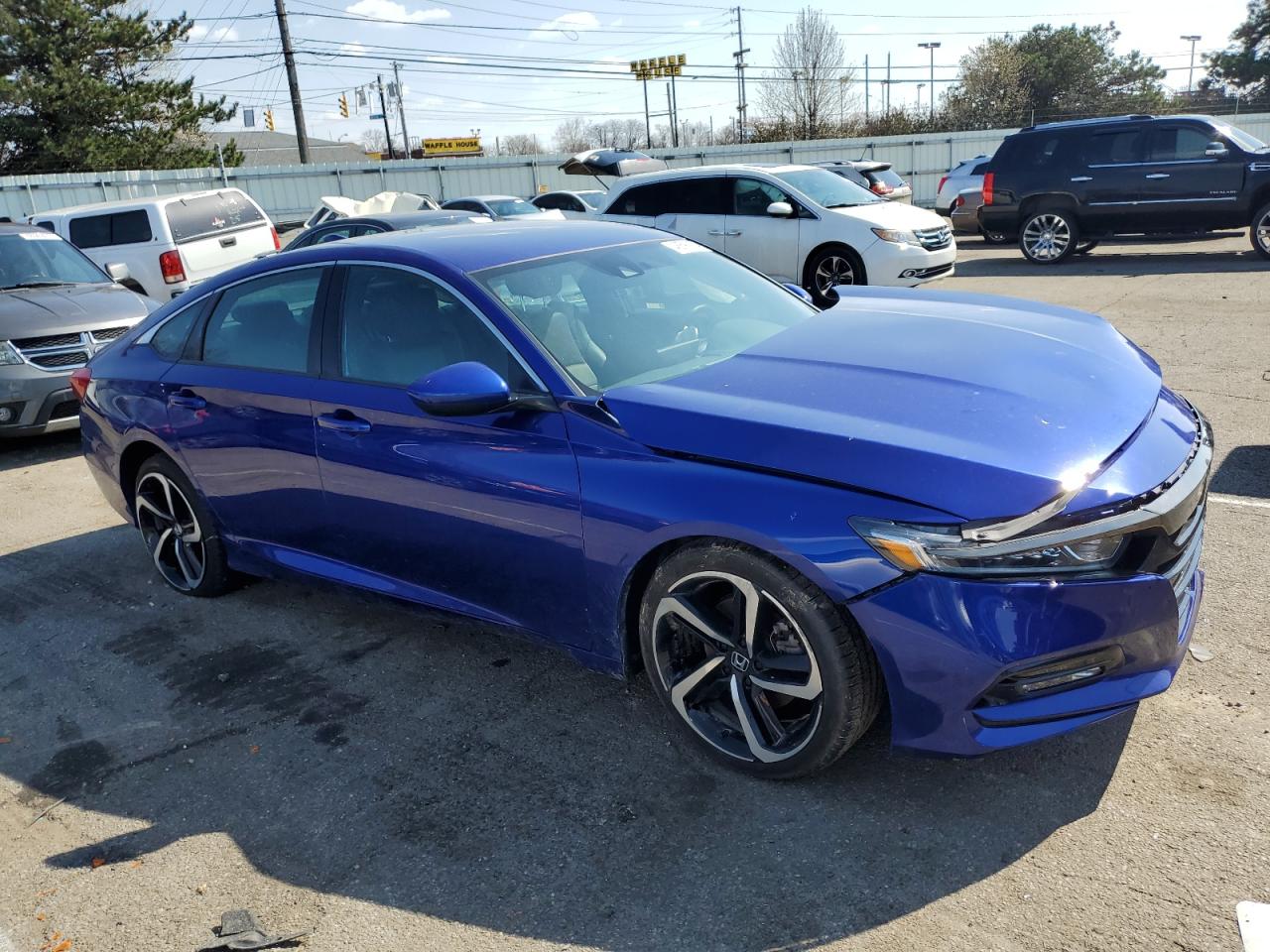 Photo 3 VIN: 1HGCV1F39LA125813 - HONDA ACCORD 