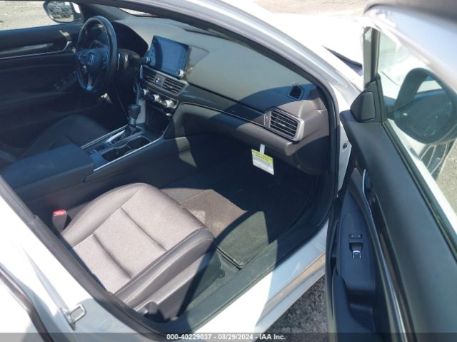 Photo 4 VIN: 1HGCV1F39LA139095 - HONDA ACCORD 