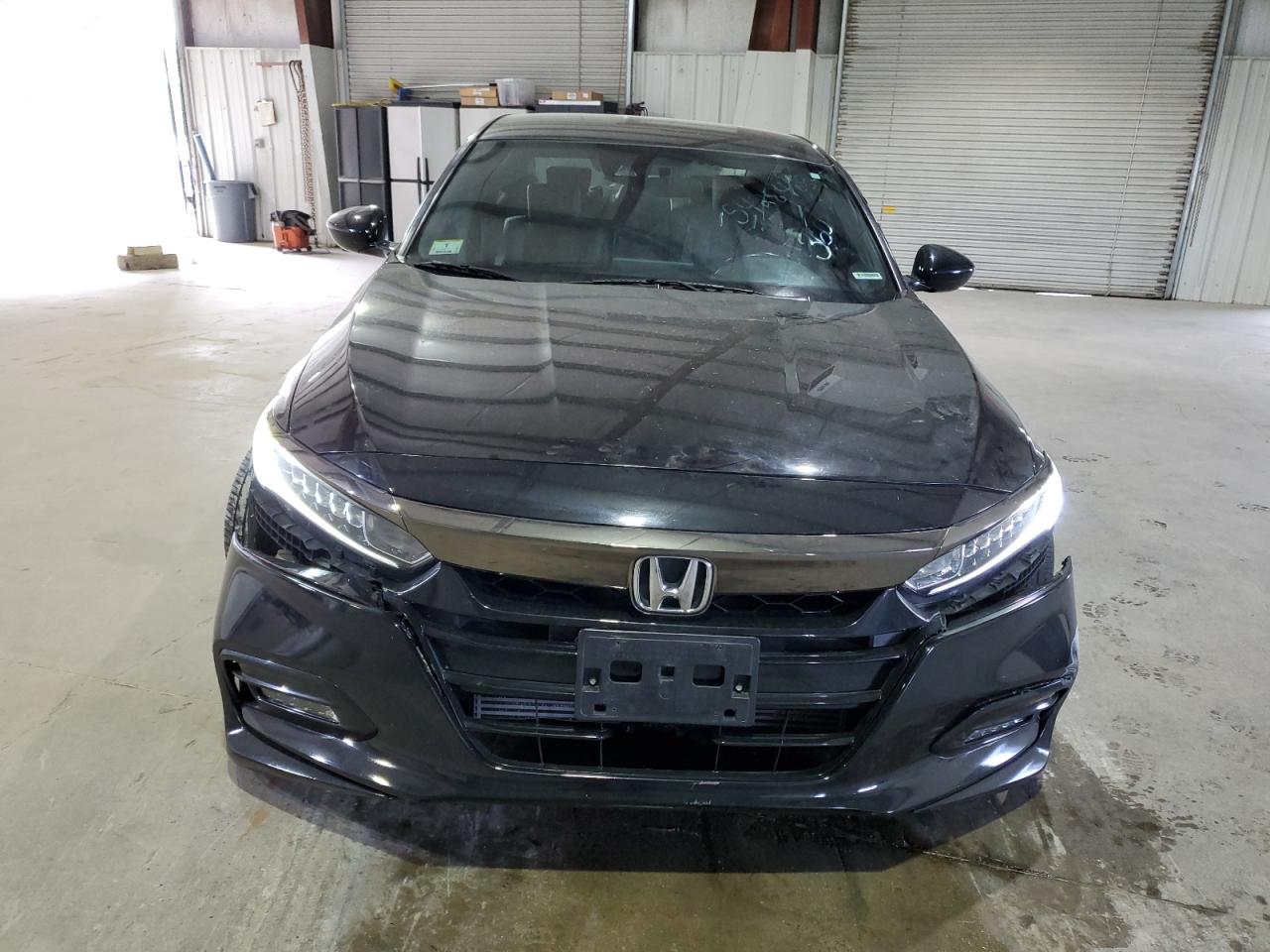 Photo 4 VIN: 1HGCV1F39LA139677 - HONDA ACCORD 