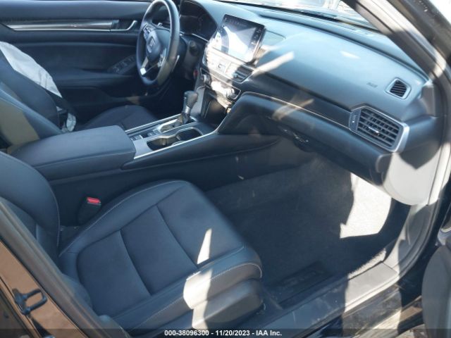 Photo 4 VIN: 1HGCV1F39NA086675 - HONDA ACCORD 