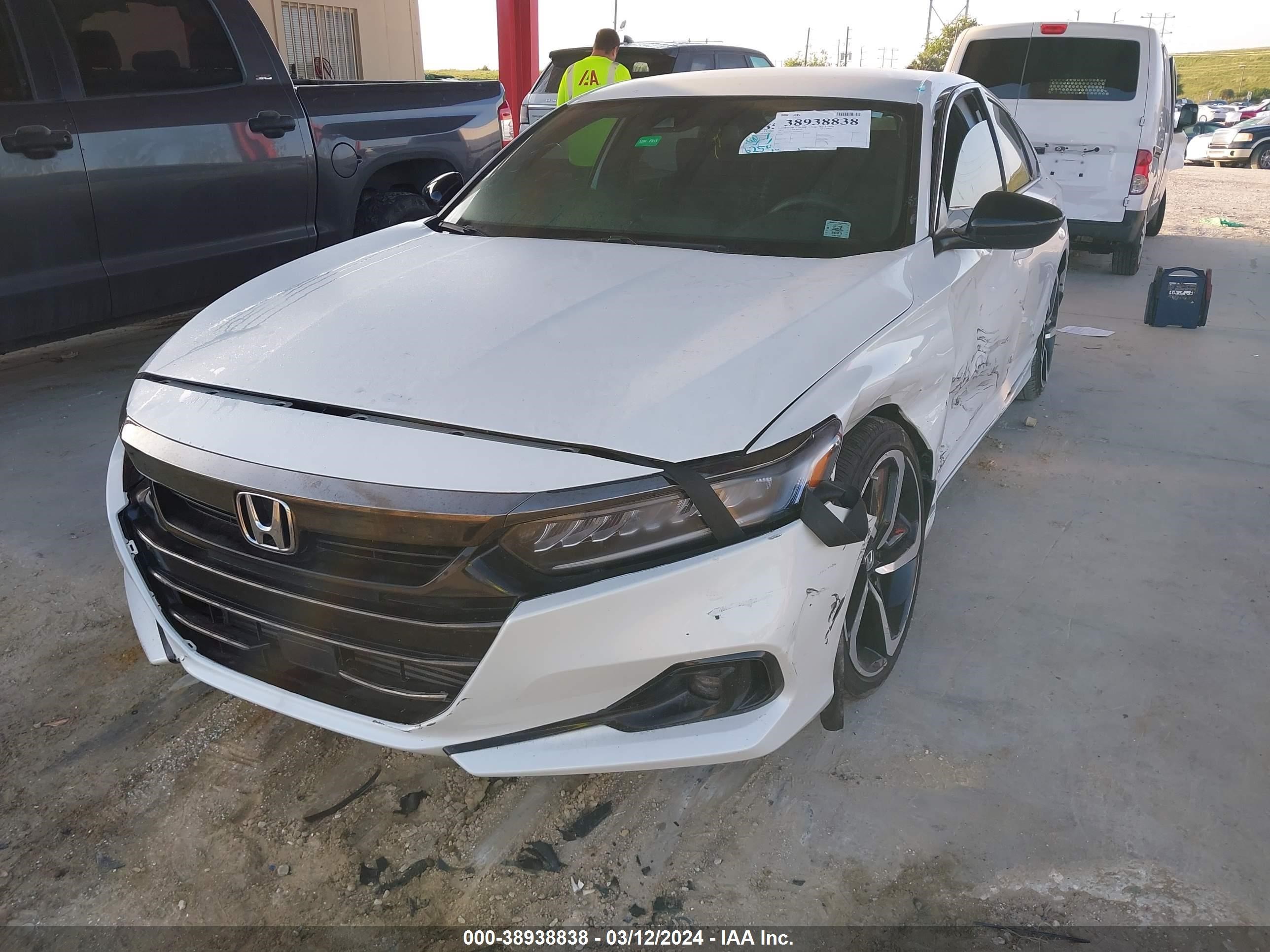 Photo 2 VIN: 1HGCV1F39NA089219 - HONDA ACCORD 