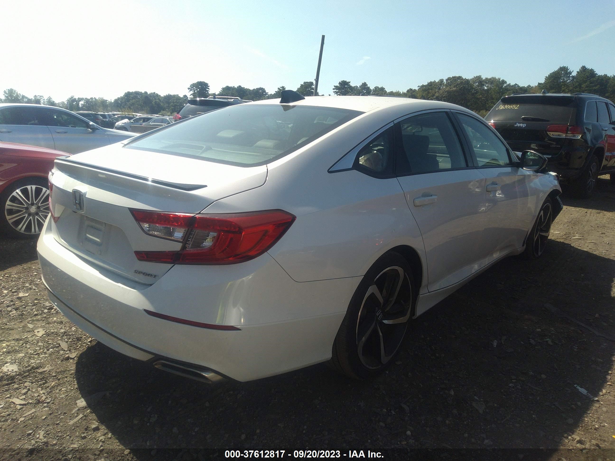 Photo 3 VIN: 1HGCV1F39NA124230 - HONDA ACCORD 