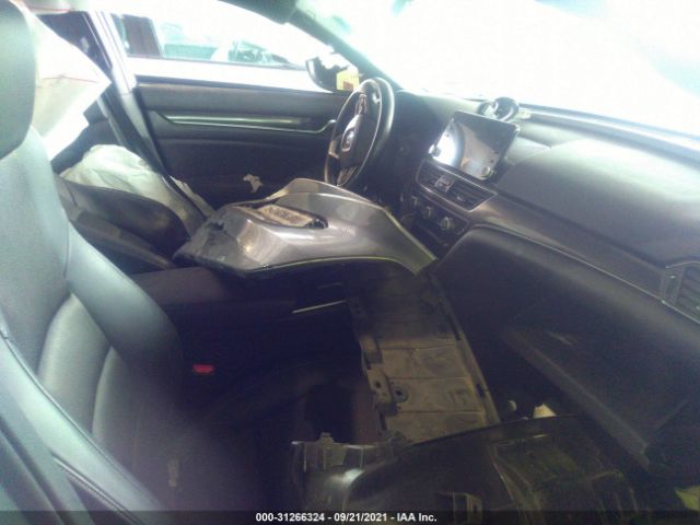 Photo 4 VIN: 1HGCV1F3XJA005483 - HONDA ACCORD SEDAN 