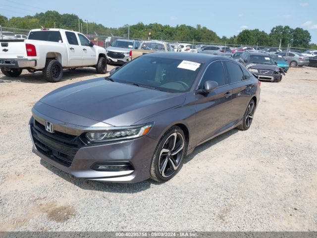 Photo 1 VIN: 1HGCV1F3XJA021800 - HONDA ACCORD 