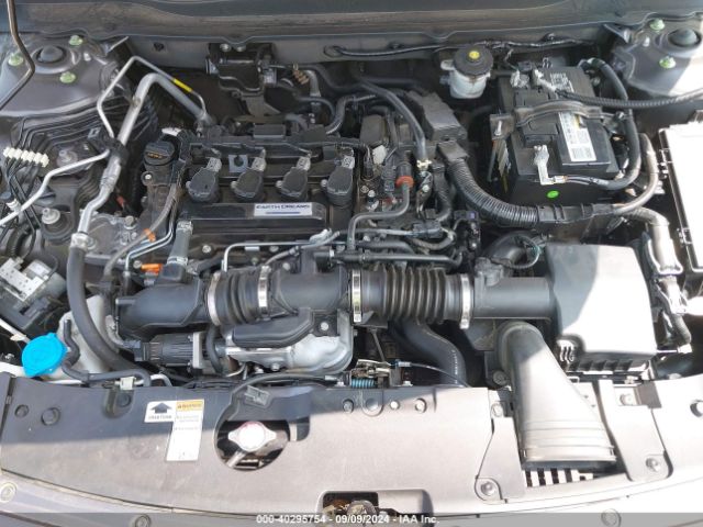 Photo 9 VIN: 1HGCV1F3XJA021800 - HONDA ACCORD 