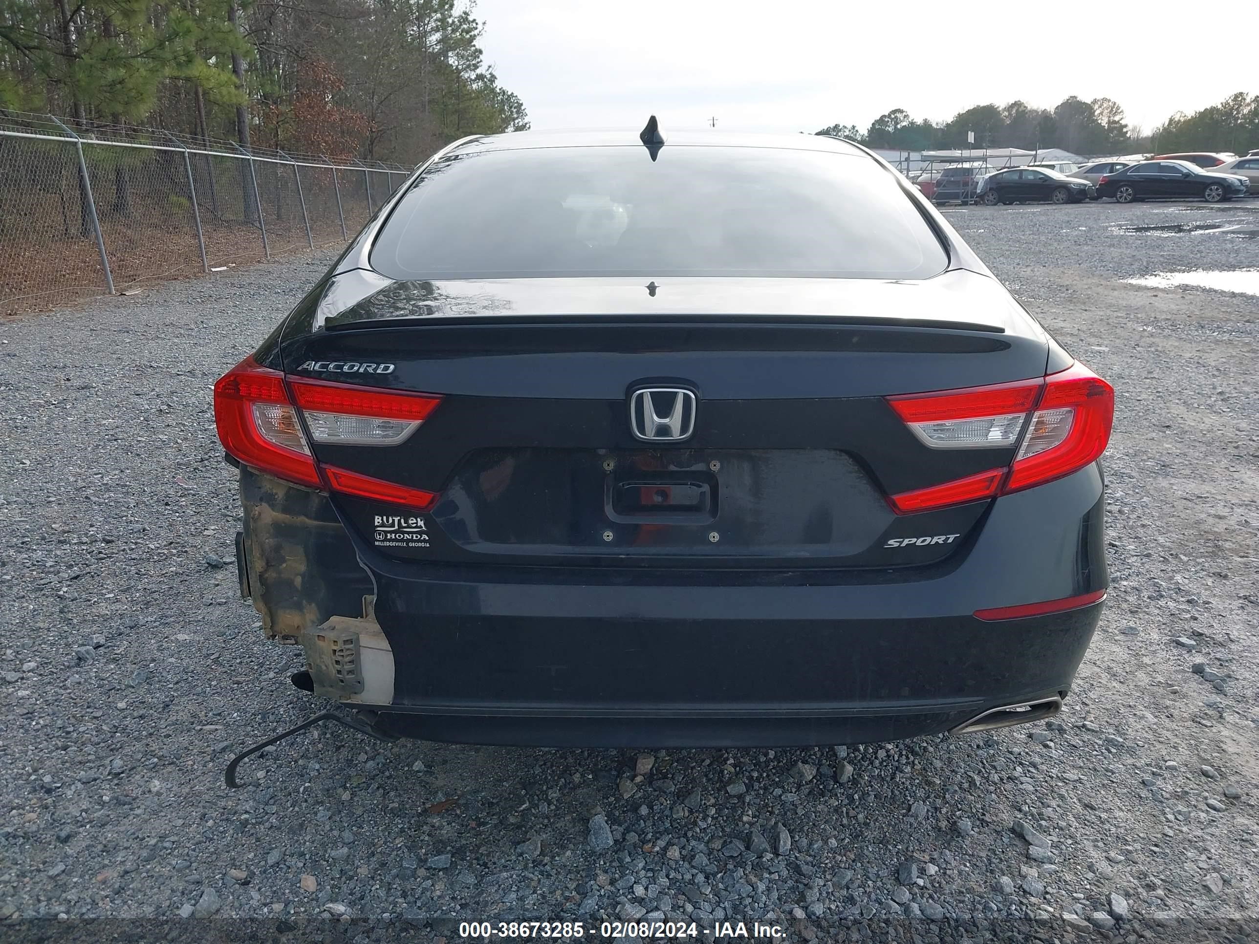 Photo 15 VIN: 1HGCV1F3XJA032988 - HONDA ACCORD 