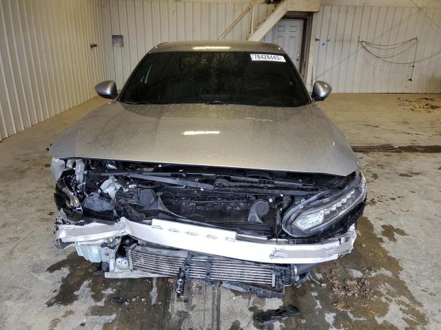 Photo 4 VIN: 1HGCV1F3XJA058863 - HONDA ACCORD 