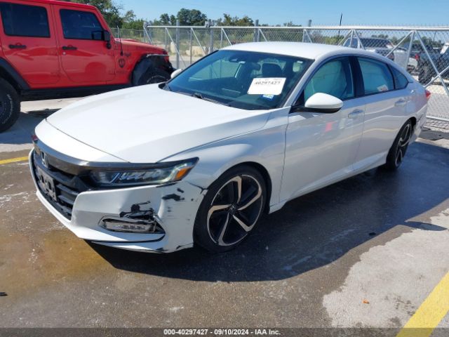 Photo 1 VIN: 1HGCV1F3XJA072035 - HONDA ACCORD 