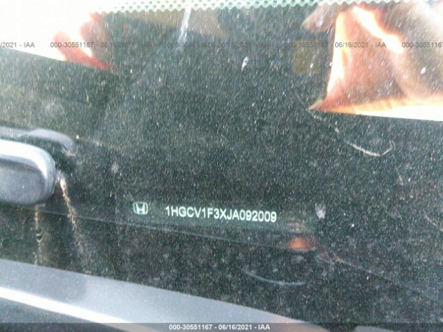 Photo 8 VIN: 1HGCV1F3XJA092009 - HONDA ACCORD SEDAN 