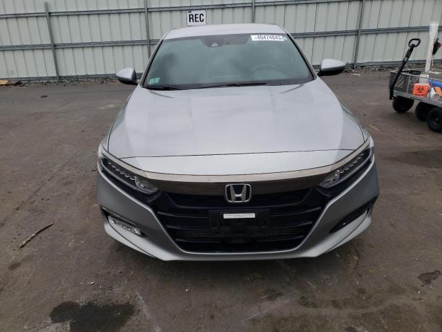 Photo 4 VIN: 1HGCV1F3XJA126997 - HONDA ACCORD SPO 