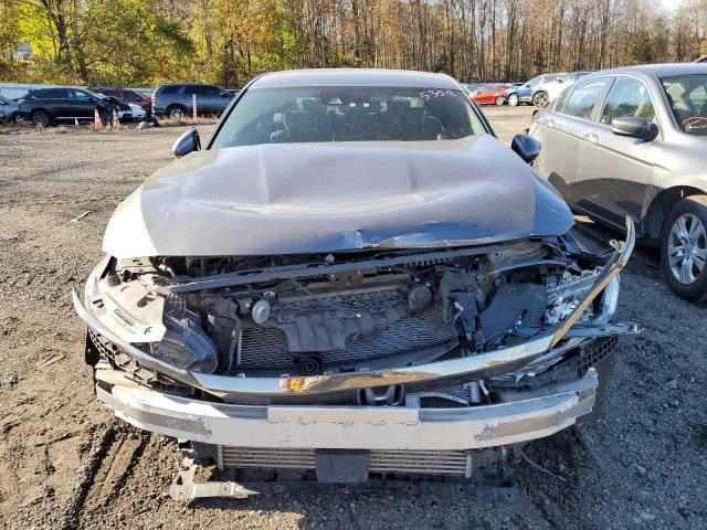 Photo 4 VIN: 1HGCV1F3XJA135358 - HONDA ACCORD 