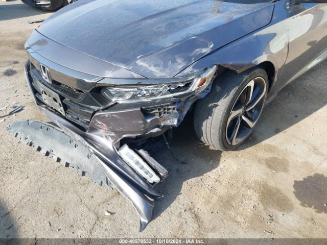 Photo 5 VIN: 1HGCV1F3XJA229465 - HONDA ACCORD 