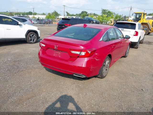 Photo 3 VIN: 1HGCV1F3XJA238585 - HONDA ACCORD 