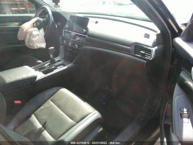 Photo 4 VIN: 1HGCV1F3XKA006361 - HONDA ACCORD SEDAN 