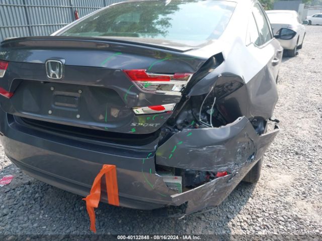 Photo 5 VIN: 1HGCV1F3XKA069394 - HONDA ACCORD 