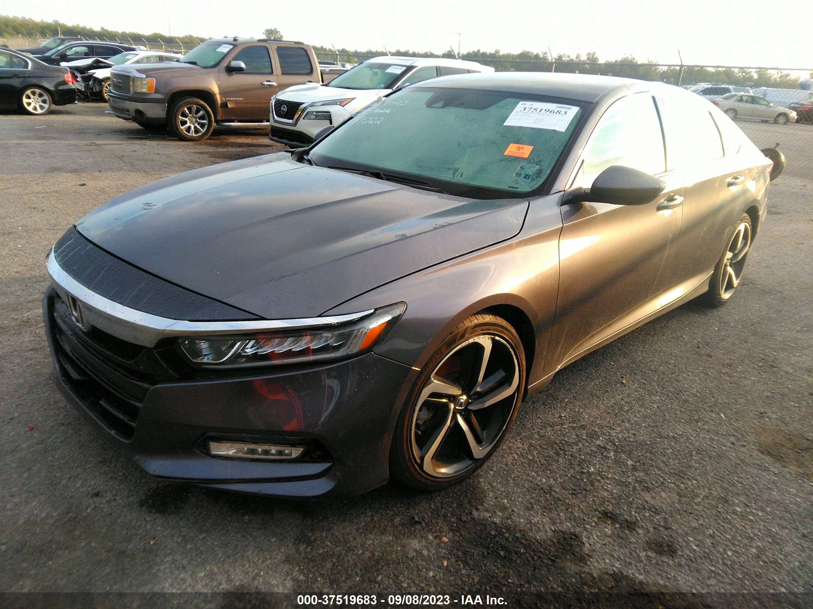 Photo 1 VIN: 1HGCV1F3XKA099222 - HONDA ACCORD 