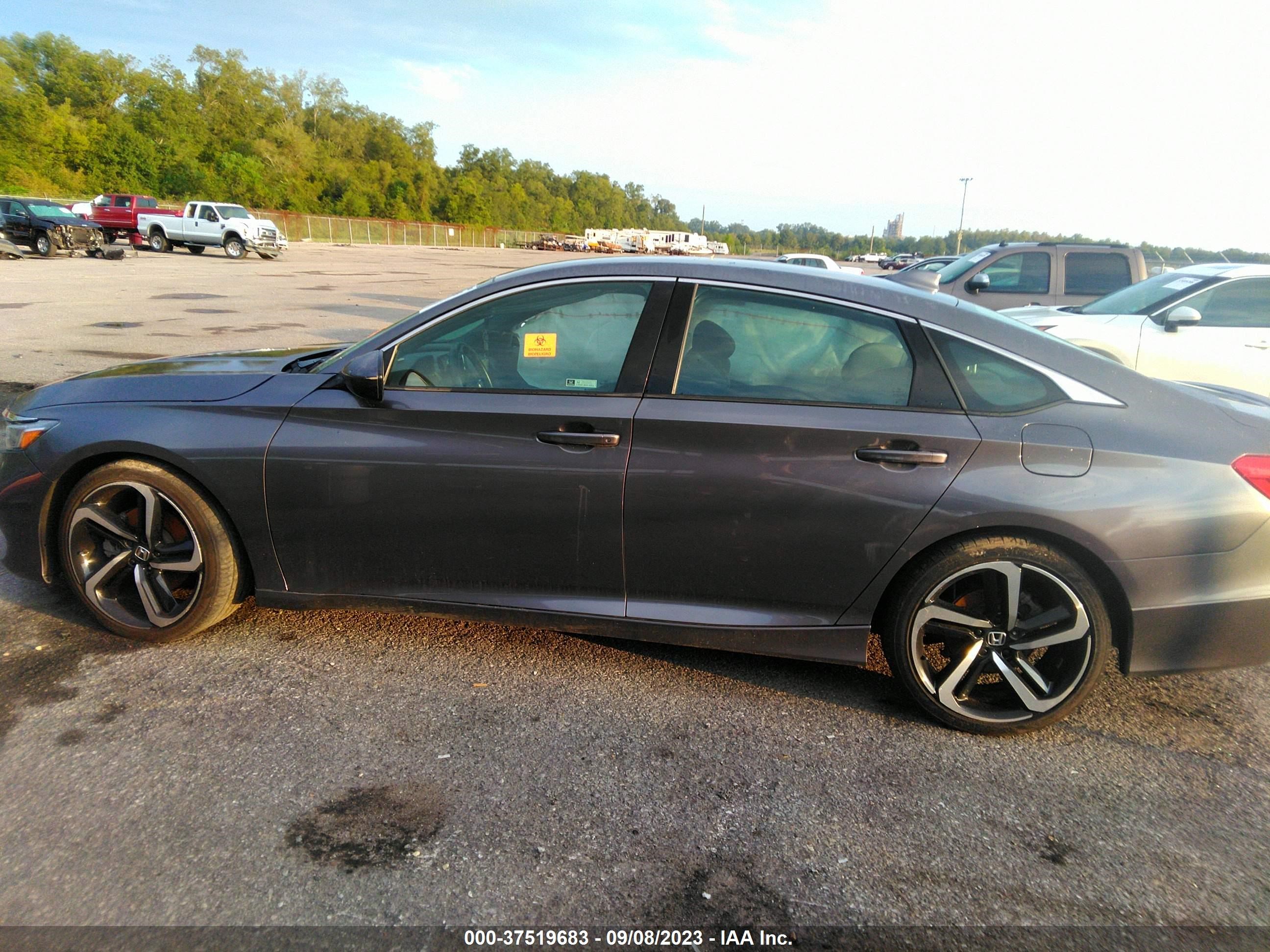 Photo 10 VIN: 1HGCV1F3XKA099222 - HONDA ACCORD 