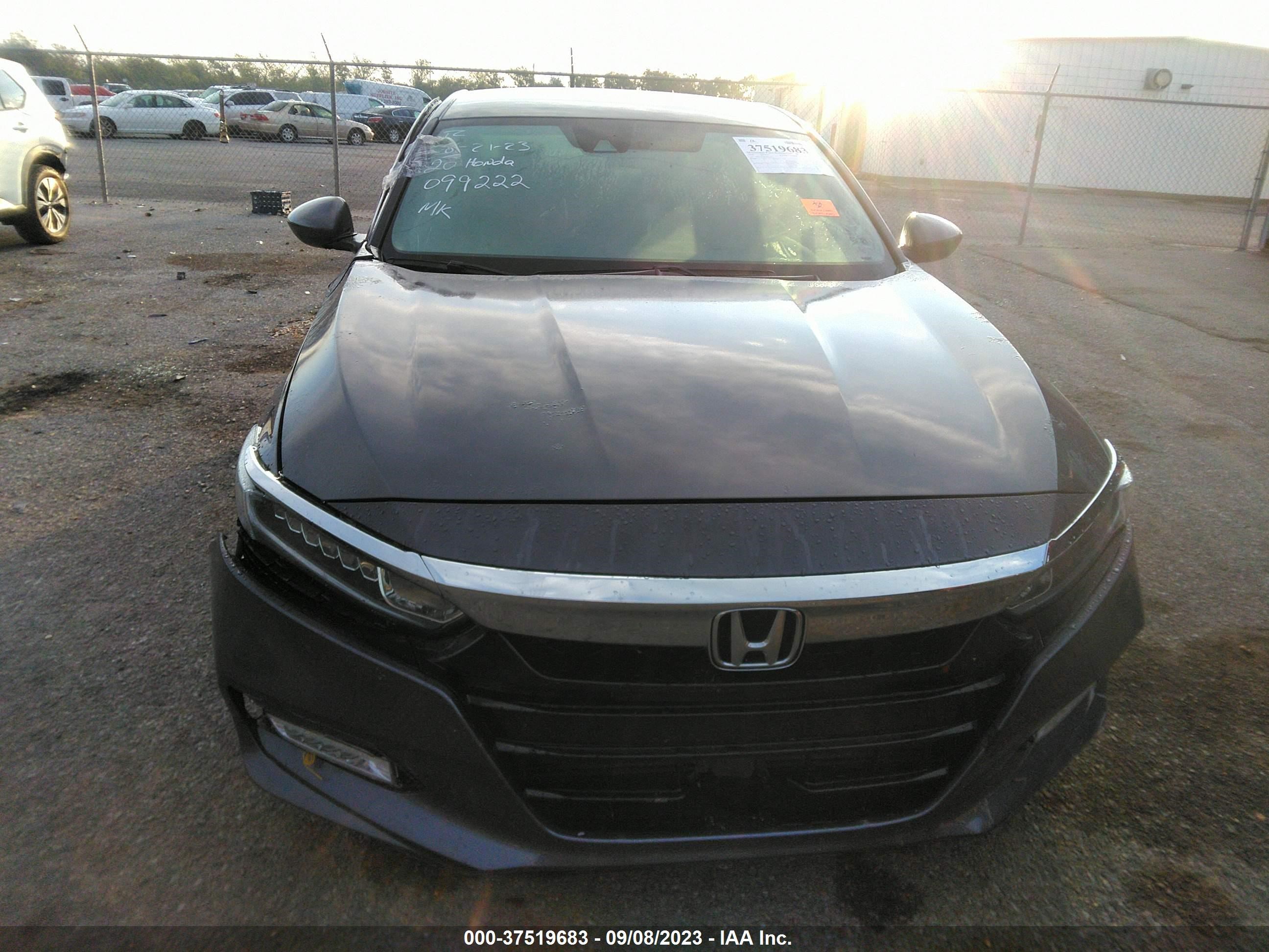 Photo 8 VIN: 1HGCV1F3XKA099222 - HONDA ACCORD 