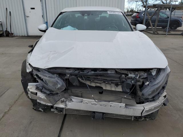 Photo 4 VIN: 1HGCV1F3XKA115273 - HONDA ACCORD 