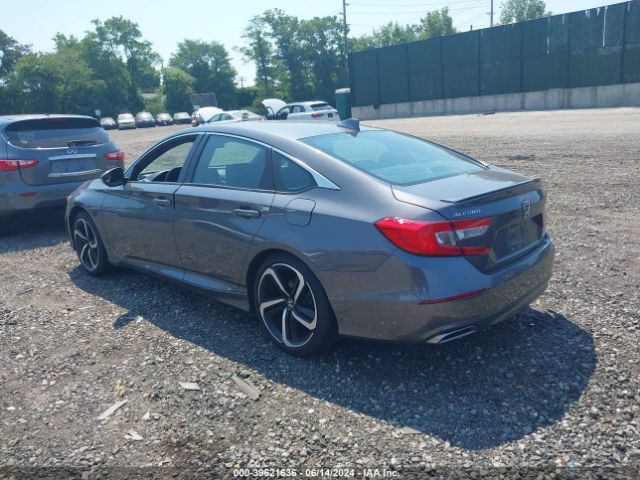 Photo 2 VIN: 1HGCV1F3XKA131067 - HONDA ACCORD 