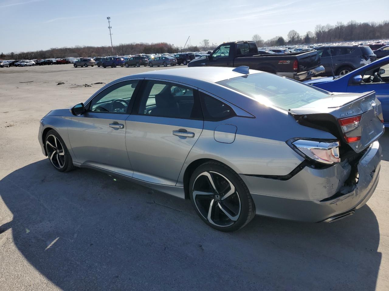 Photo 1 VIN: 1HGCV1F3XKA153666 - HONDA ACCORD 