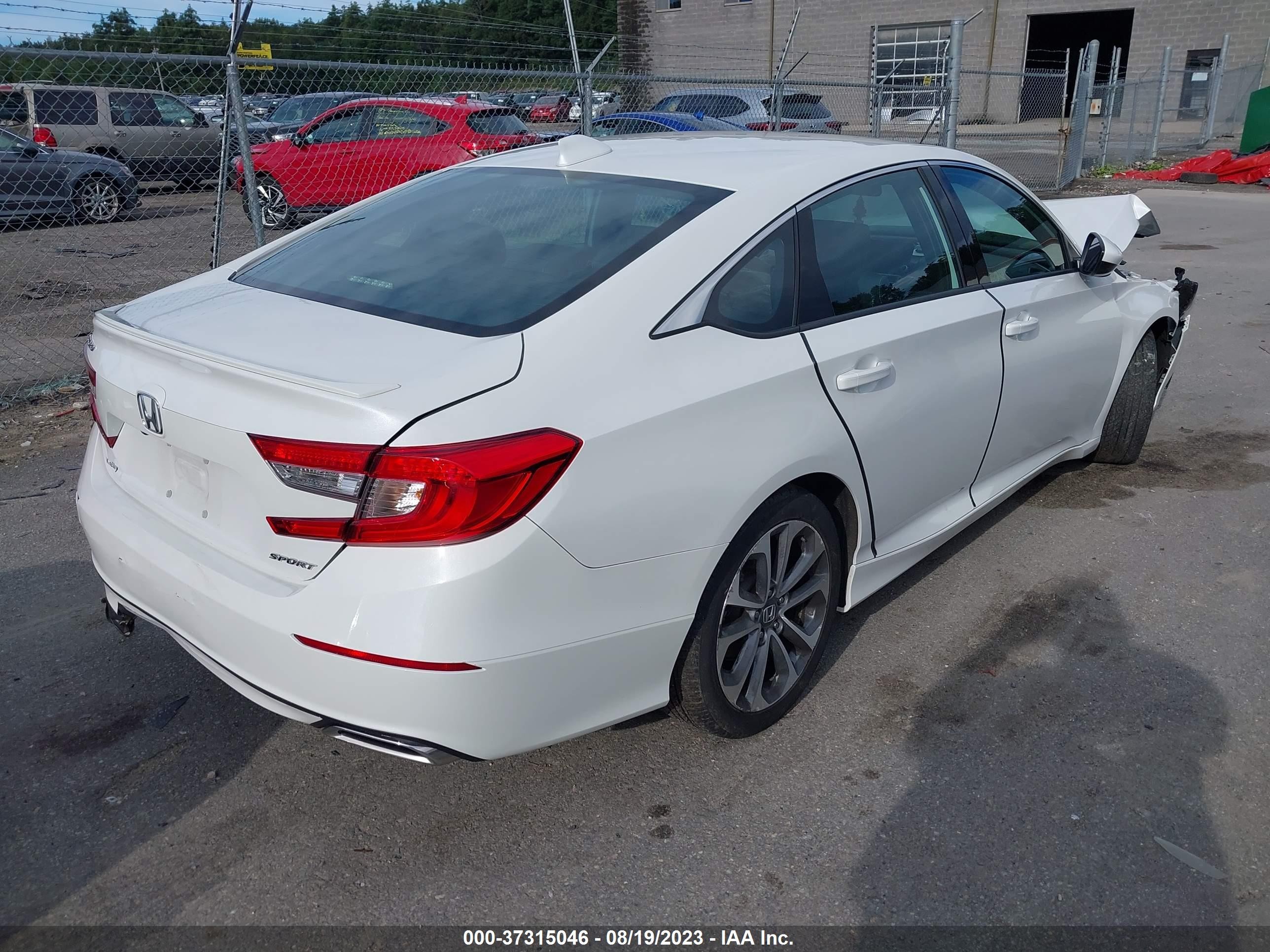 Photo 3 VIN: 1HGCV1F3XLA004224 - HONDA ACCORD 