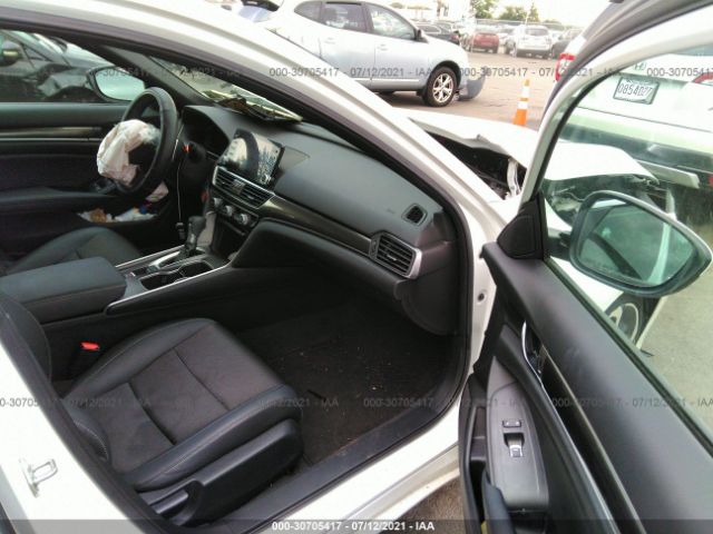 Photo 4 VIN: 1HGCV1F3XLA034453 - HONDA ACCORD 