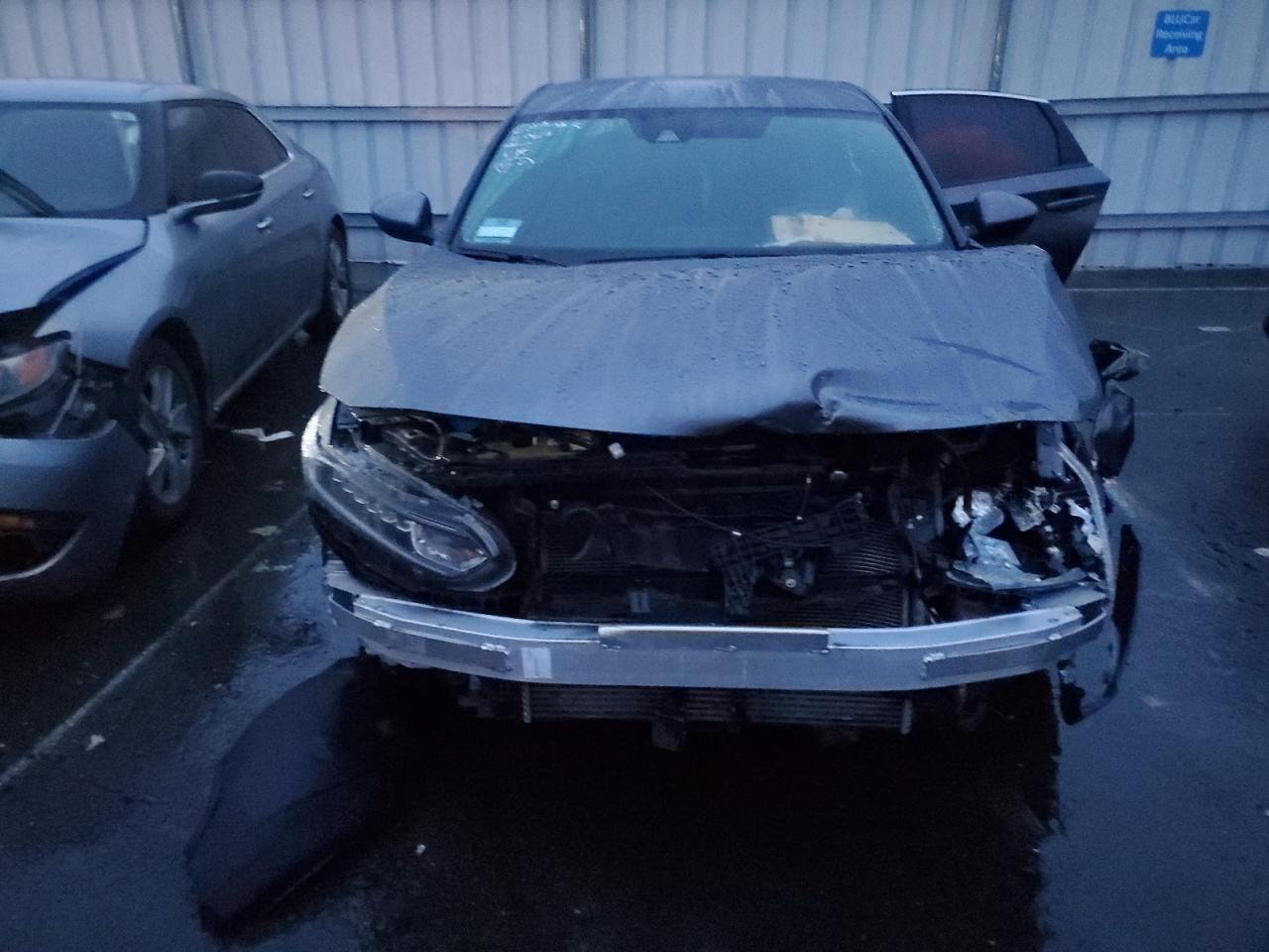 Photo 4 VIN: 1HGCV1F3XLA048384 - HONDA ACCORD 