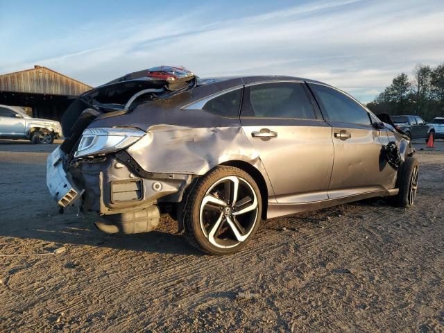 Photo 2 VIN: 1HGCV1F3XLA055111 - HONDA ACCORD 