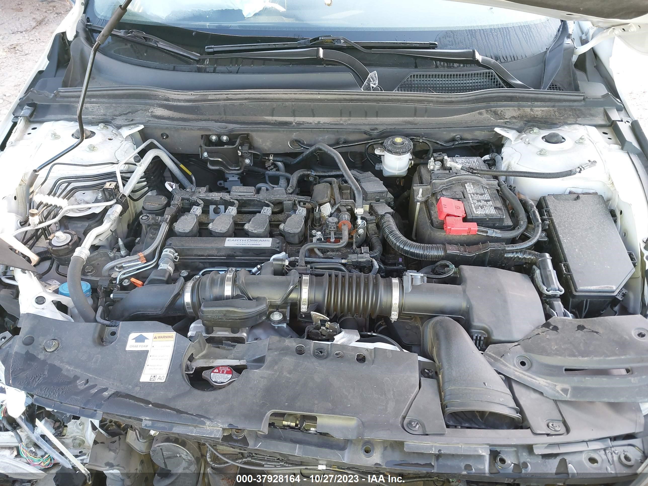 Photo 9 VIN: 1HGCV1F3XLA056713 - HONDA ACCORD 