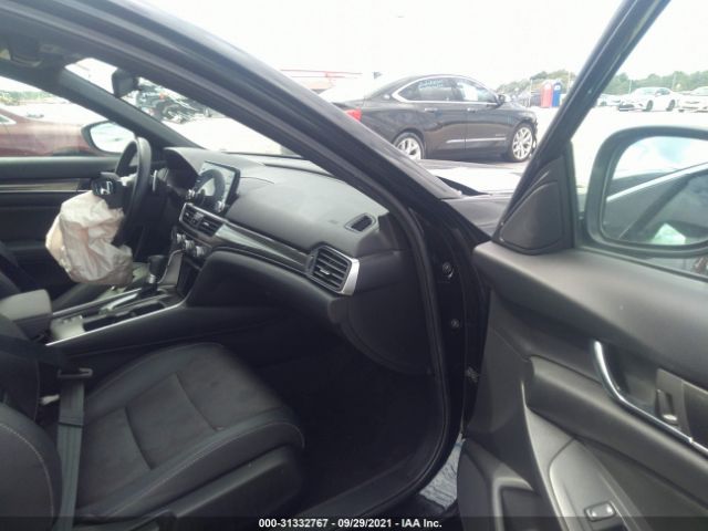 Photo 4 VIN: 1HGCV1F3XLA066660 - HONDA ACCORD SEDAN 