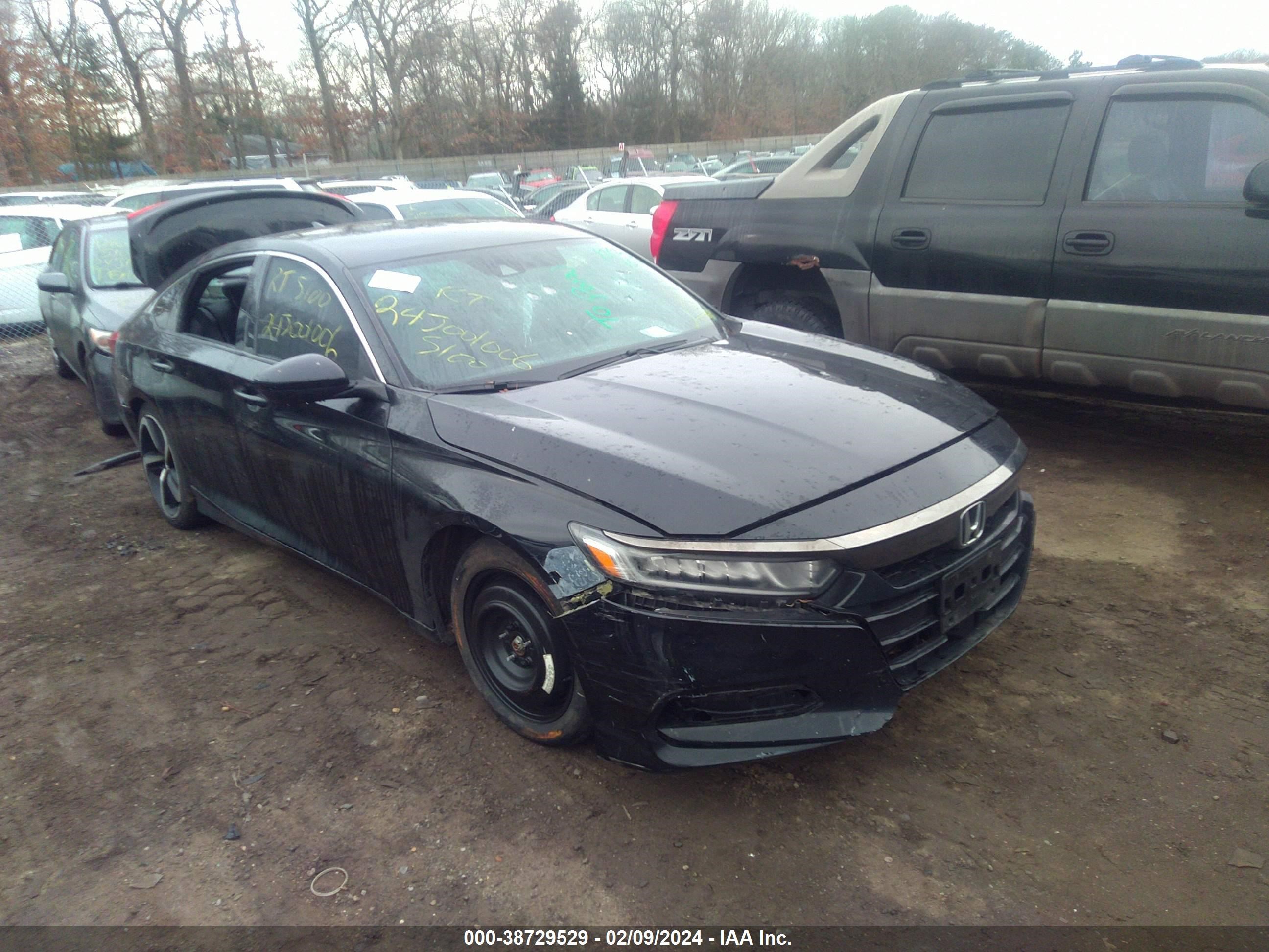 Photo 0 VIN: 1HGCV1F3XLA069705 - HONDA ACCORD 