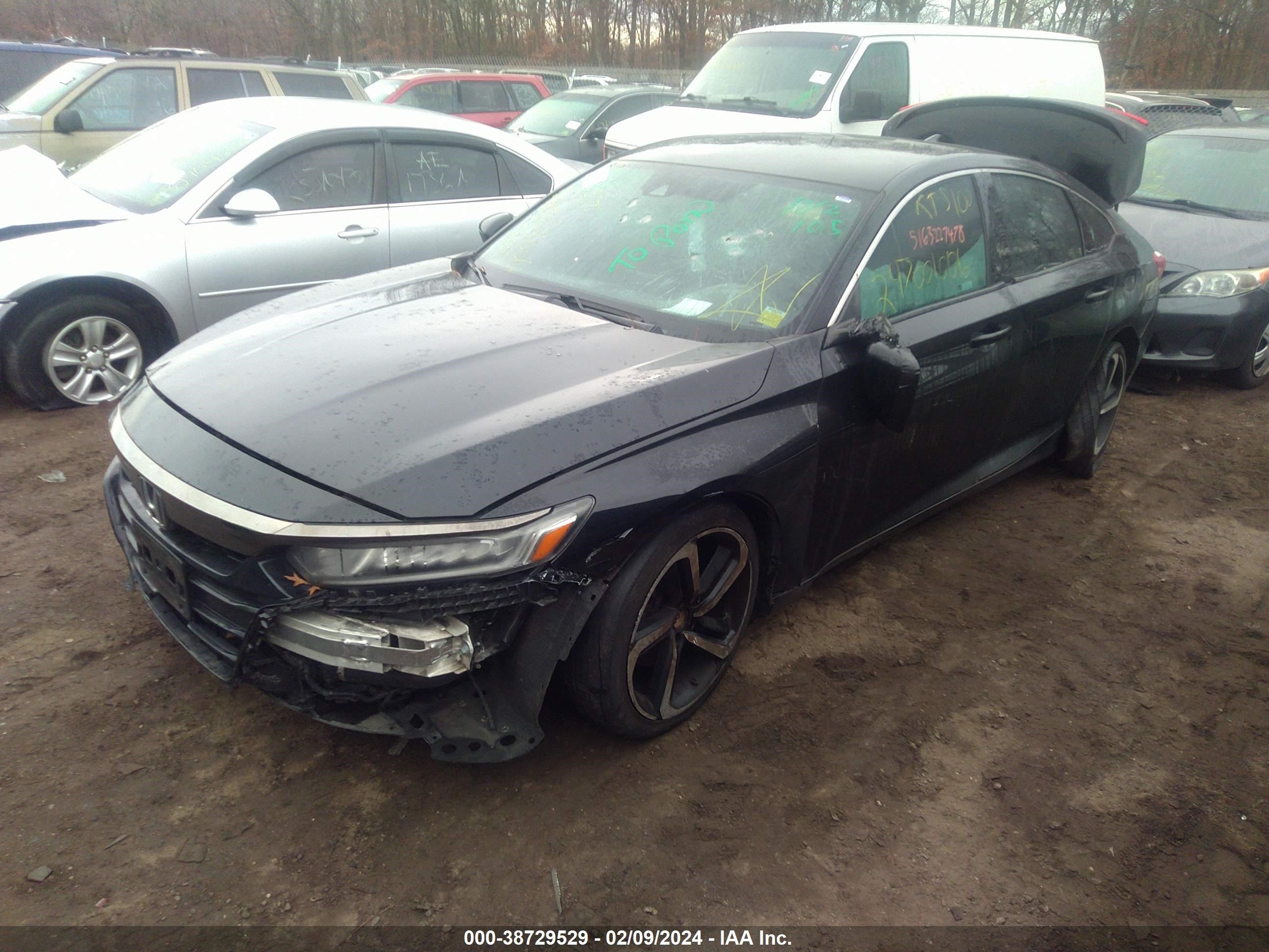 Photo 1 VIN: 1HGCV1F3XLA069705 - HONDA ACCORD 