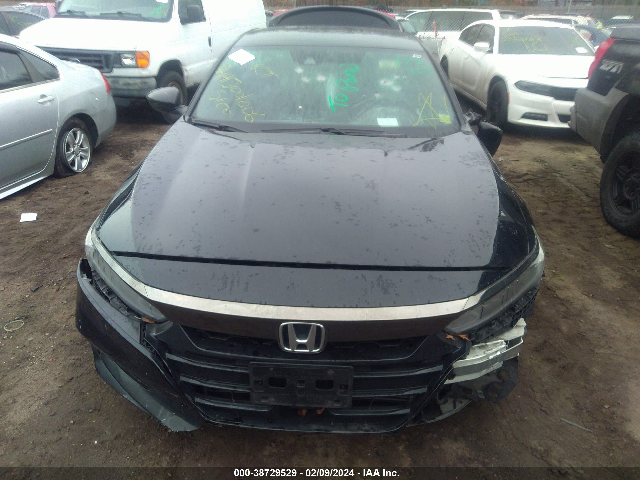 Photo 10 VIN: 1HGCV1F3XLA069705 - HONDA ACCORD 