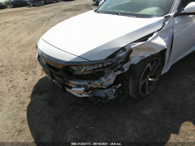 Photo 5 VIN: 1HGCV1F3XLA090800 - HONDA ACCORD SEDAN 