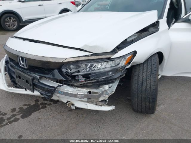 Photo 5 VIN: 1HGCV1F3XLA102699 - HONDA ACCORD 