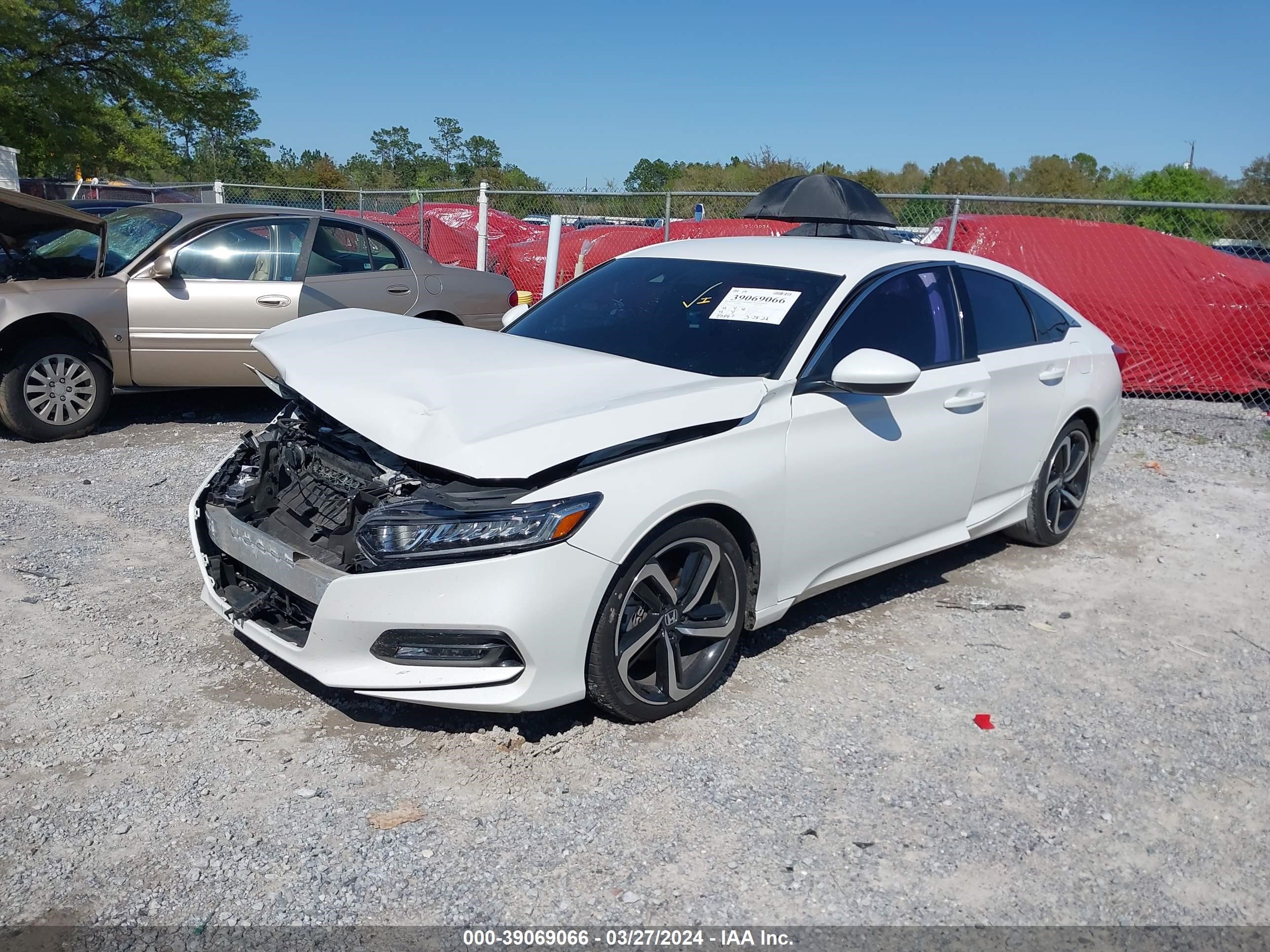 Photo 1 VIN: 1HGCV1F3XLA112262 - HONDA ACCORD 