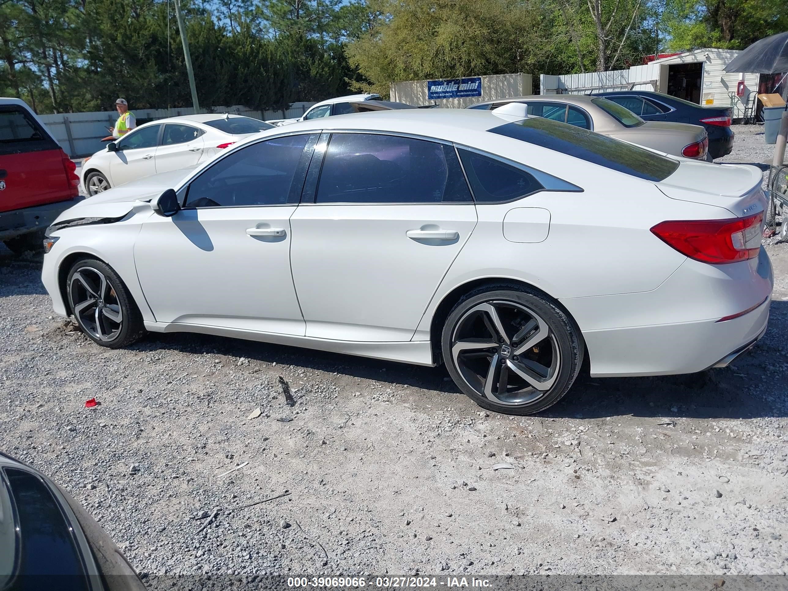 Photo 14 VIN: 1HGCV1F3XLA112262 - HONDA ACCORD 